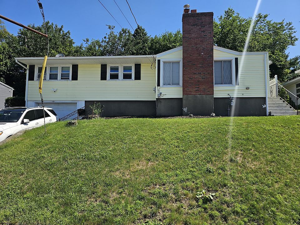 1st image of 10 Marmion Ave