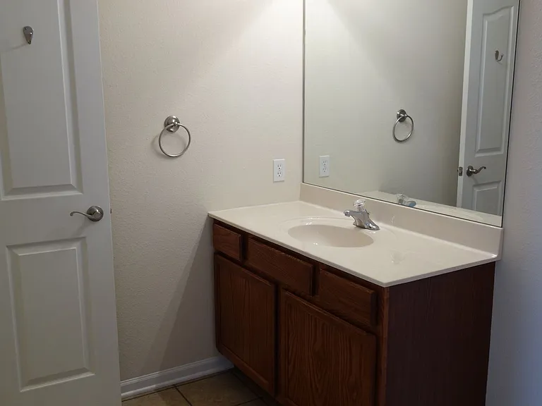 Manor Homes — Photo 28