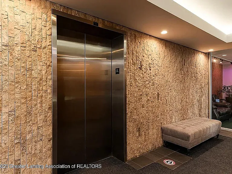 555 E William St #4G — Photo 4