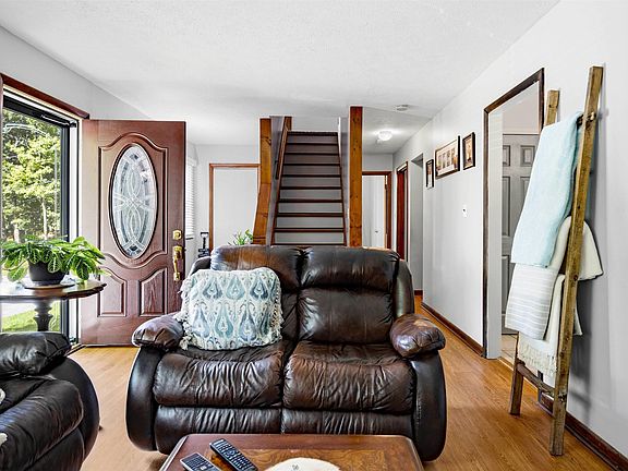 5th image of 49 Nottingham Pl
