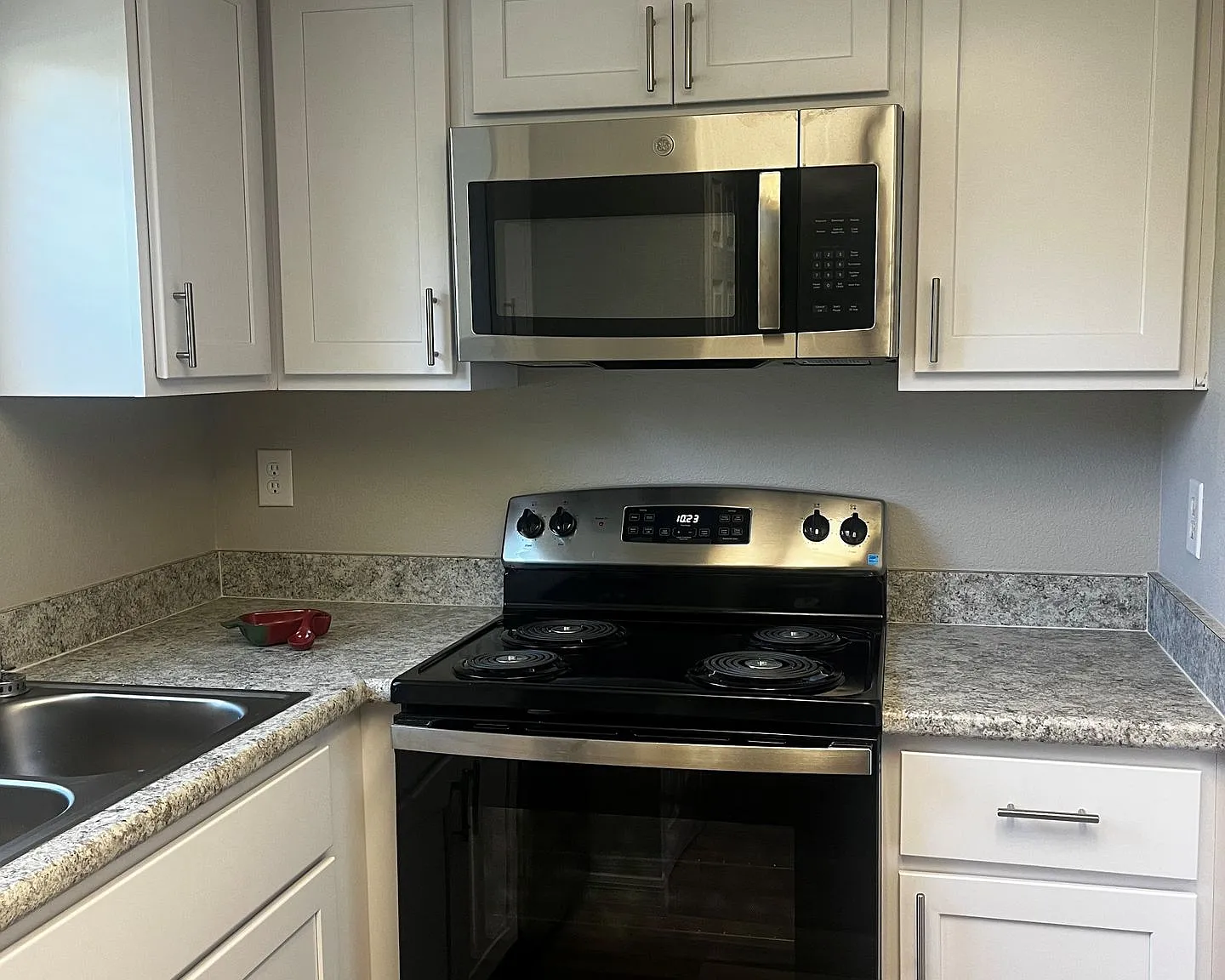 Spring Garden Apartments — Photo 4