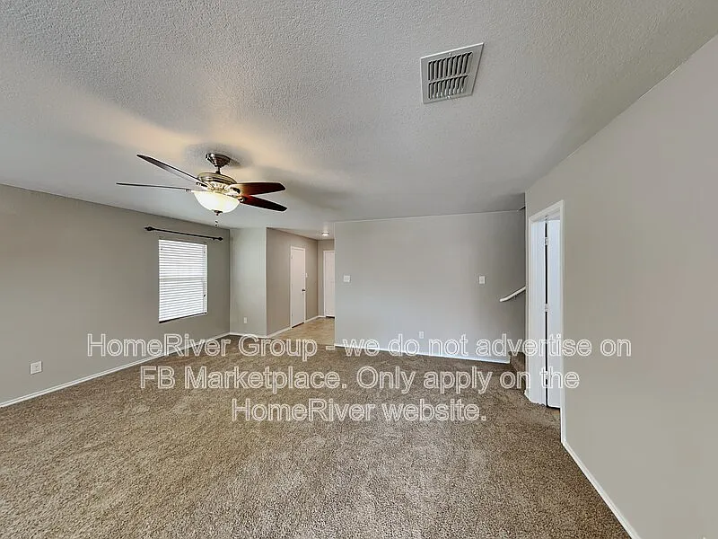 3 bed, 2.0 bath, 2104 sqft, $1,875 — Photo 3