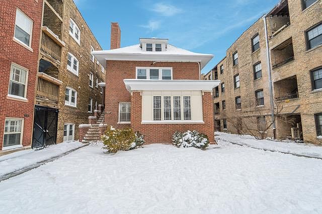 1st image of 935 Forest Ave #1