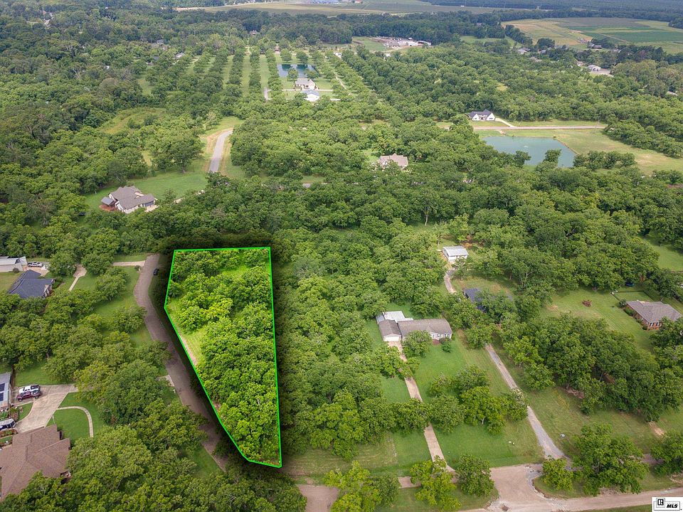 1st image of 134 Brook Orchard Blvd