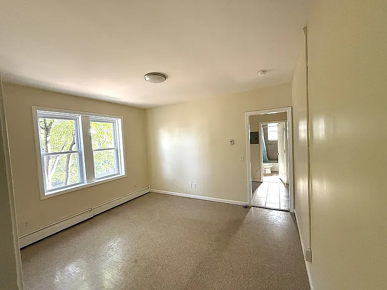 1333 E Main St #1 — Photo 6