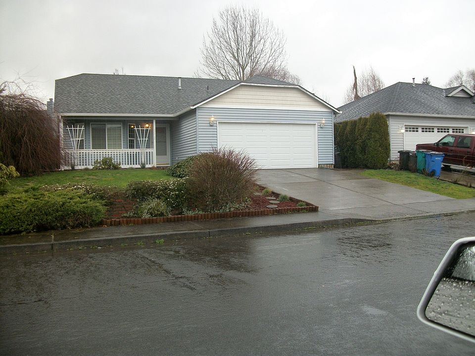 1st image of 13512 NE 81st St