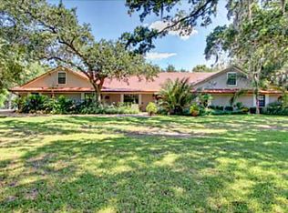 2330 N Country Club Ln, Biloxi, MS 39532