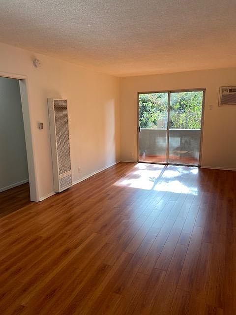 1st image of 1131 Sanborn Ave