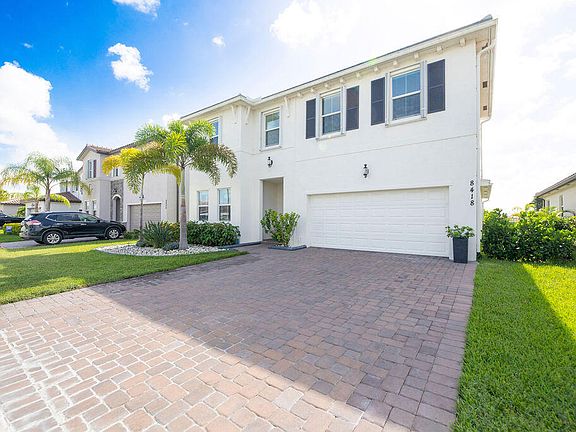 4th image of 8418 NW Greenbank Circle