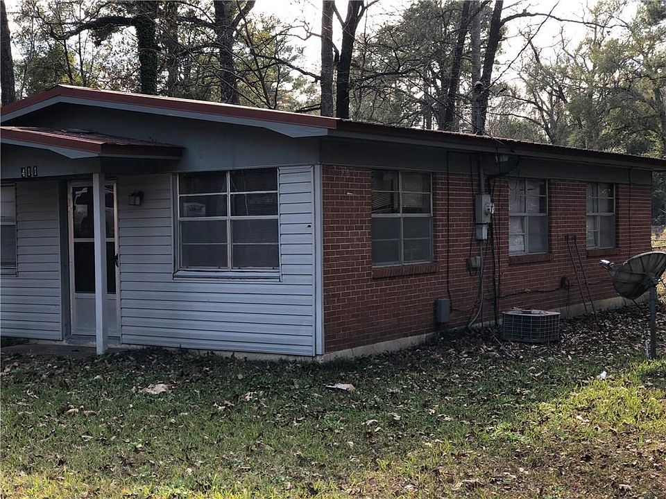2nd image of 411 Forest Ave
