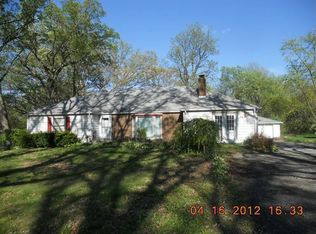 6195 Hayes St, Merrillville, IN 46410