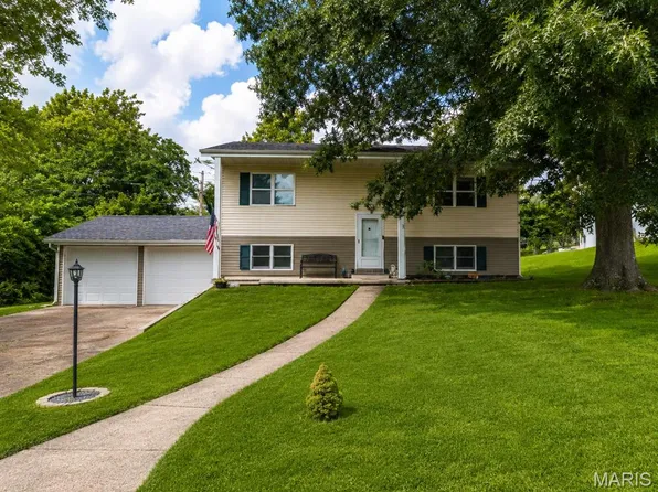 1303 Woodlawn Dr, Rolla, MO 65401