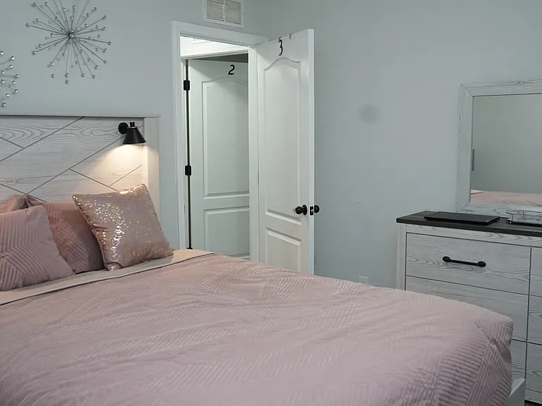 Olivia Ln — Photo 2