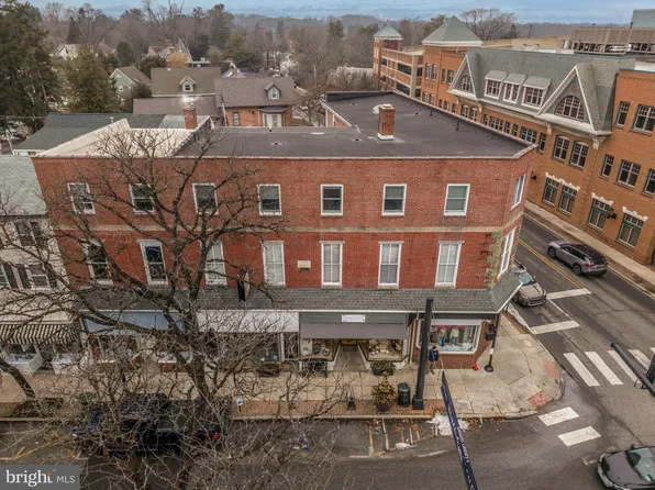 107 W State St, Kennett Square, PA 19348