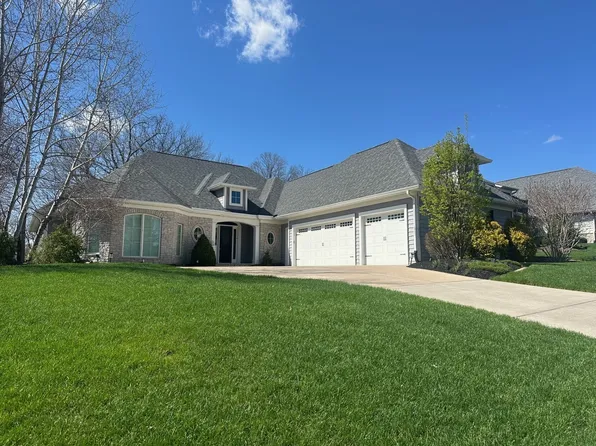 4928 Woody Creek Cir, Bettendorf, IA 52722