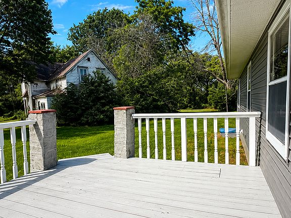 2nd image of 772 140th Ave