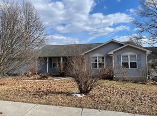 55 Dogwood Ln, Manchester, PA 17345