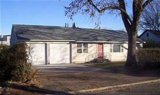 2nd image of 6008 Clinton St
