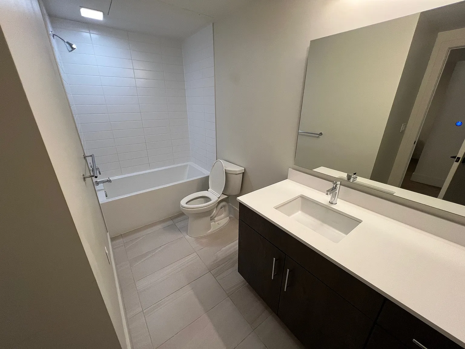 Studio, 400 sqft, $3,000 — Photo 3