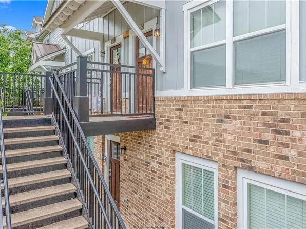 1725 Harvey Mitchell Pkwy S APT 1630, College Station, TX 77840