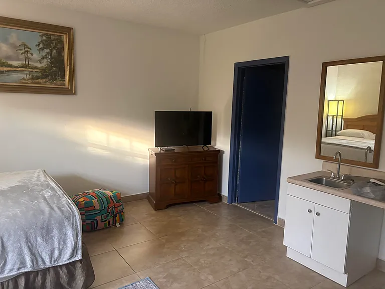 10132 Windtree Ln S — Photo 6