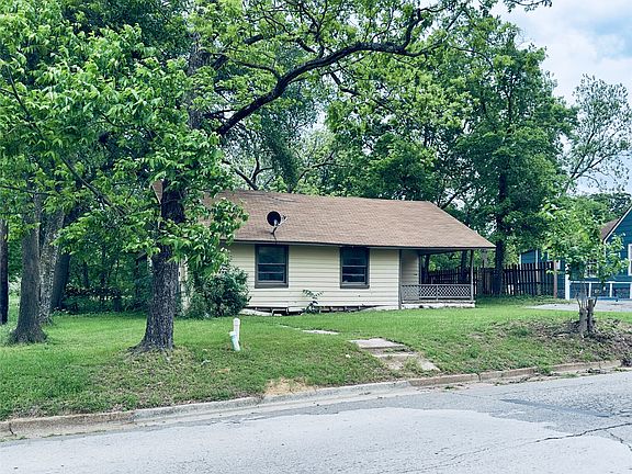3rd image of 228 League St S