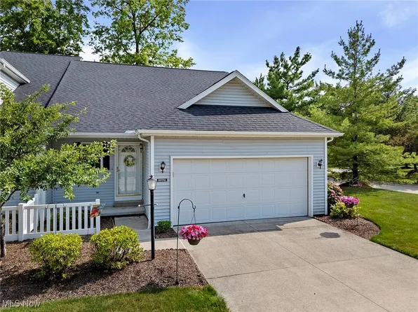 30741 Jasmine Ct, North Olmsted, OH 44070