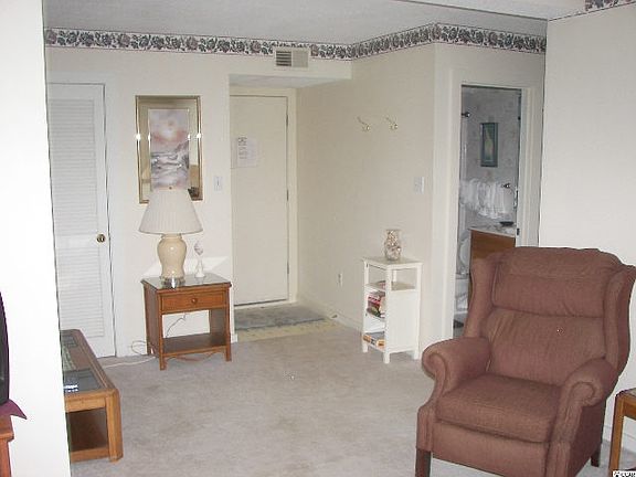 5th image of 9661 Shore Dr Unit B