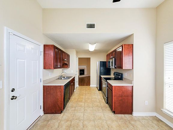 4th image of 6568 Tampa Dr