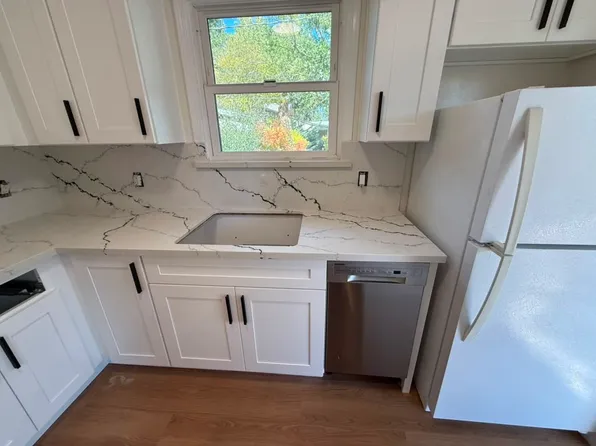 595 Boyes Blvd APT 1, Sonoma, CA 95476