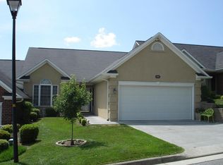 528 Deer Ridge Ln, Vinton, VA 24179