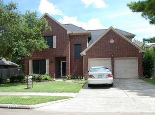 2909 Waterloo Rd, Pearland, TX 77581