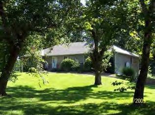 2111 Treeline Rd, Nevada, MO 64772