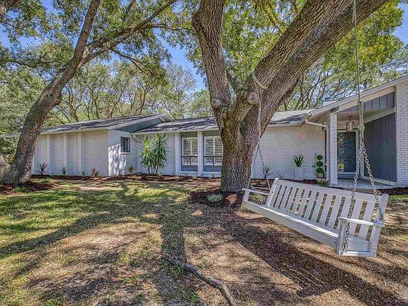 2nd image of 3 Bow String Cir