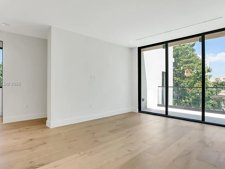 345 W 46th St — Photo 24