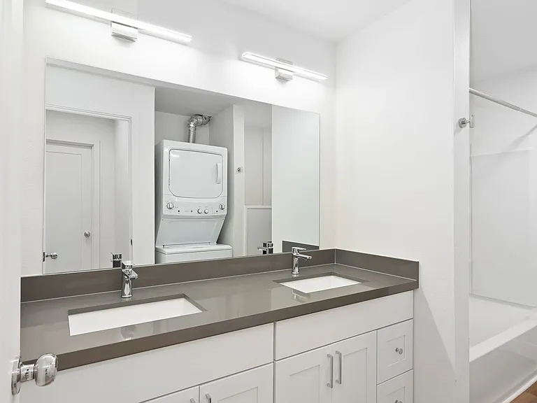 Dexter Flats — Photo 19