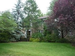 8 Bartlett Rd, Monsey, NY 10952