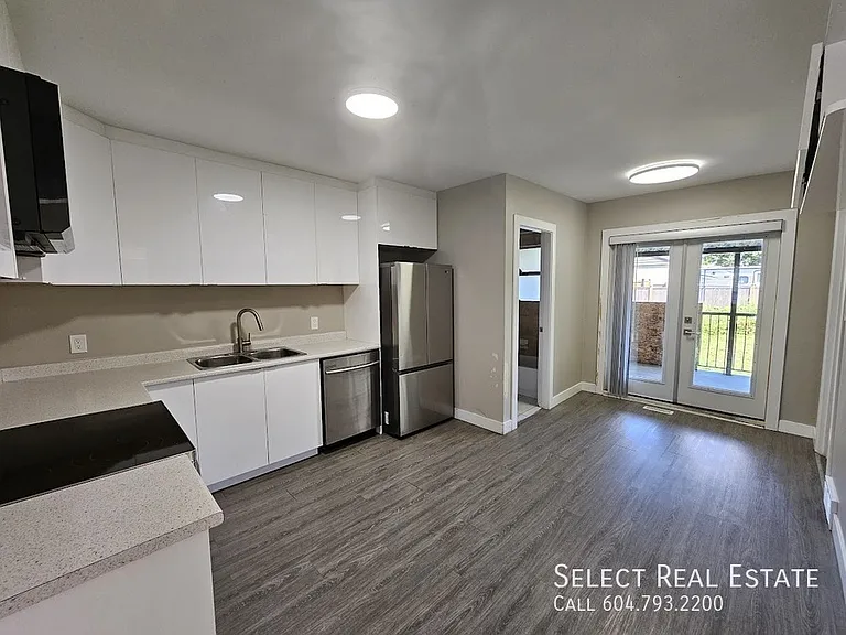45735 Lewis Ave — Photo 12
