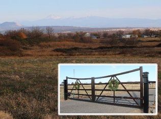 Webb Rd, Anderson, CA 96007