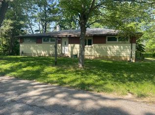 5545 Warnke Rd, Michigan City, IN 46360