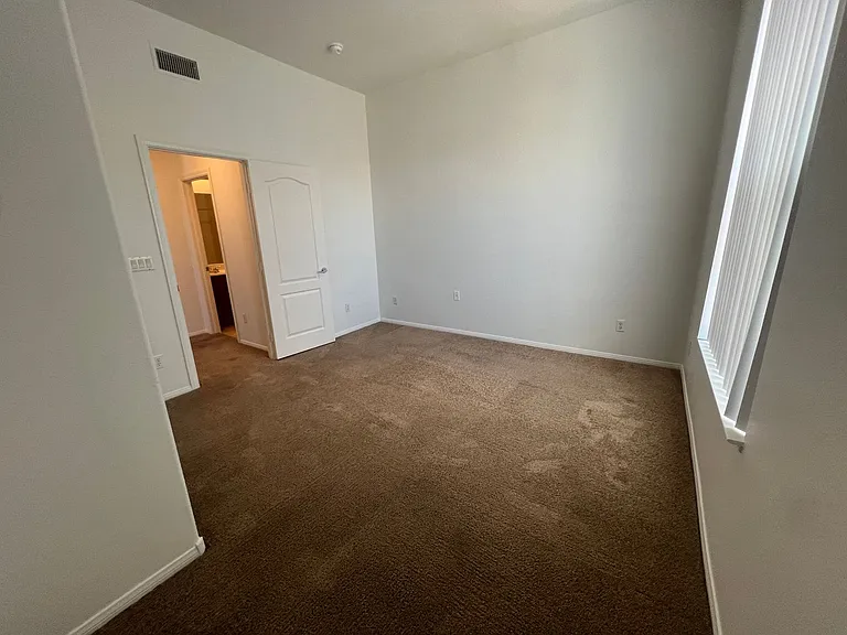 1550 Midnight Cowboy Ct — Photo 22