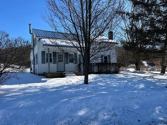 4th image of 864 Bear Creek Rd