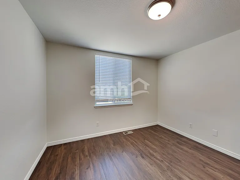 2496 Sierra Springs Dr — Photo 20