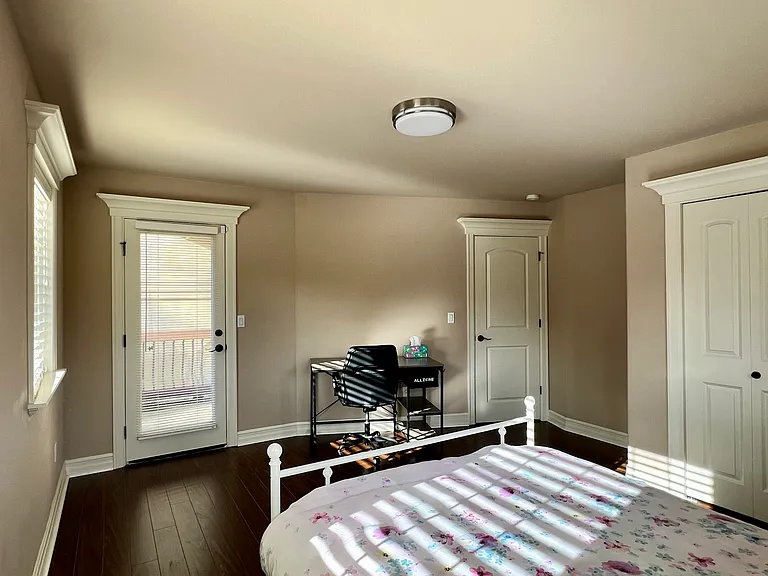 12326 NE 102nd Ln — Photo 13