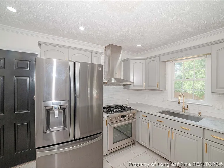 6317 Nakoma Way — Photo 11