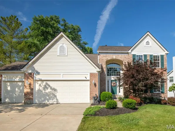 1571 Englebrook Dr, Ballwin, MO 63011