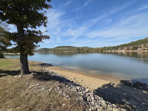 858 S River Front Dr Lot 21-A/B, Clifton, TN 38425