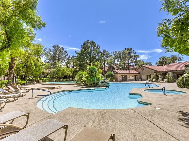 2200 Soutrh Fort Apache Rd — Photo 27