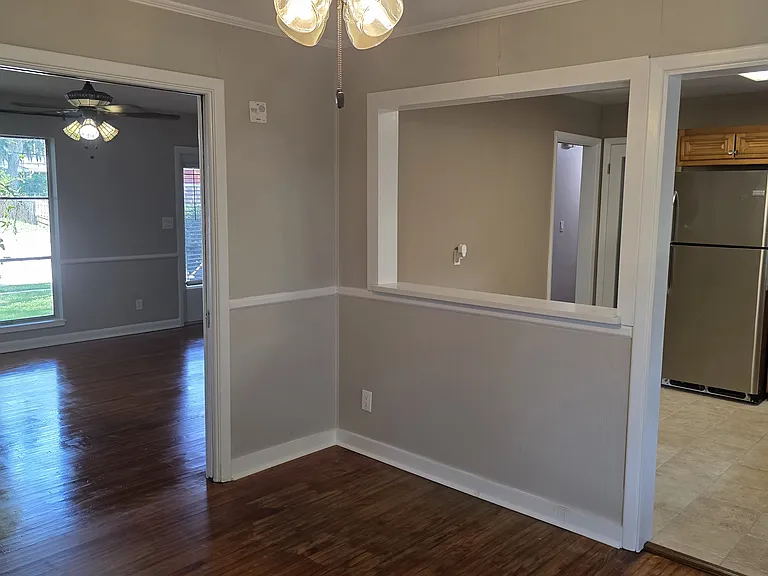 3917 Bess Rd — Photo 9