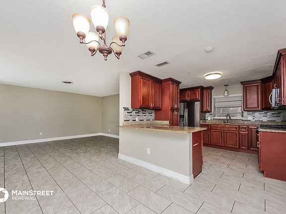 5th image of 7403 Brockbank Dr